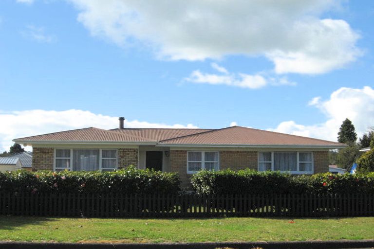 Photo of property in 43 Hinau Street, Tikipunga, Whangarei, 0112