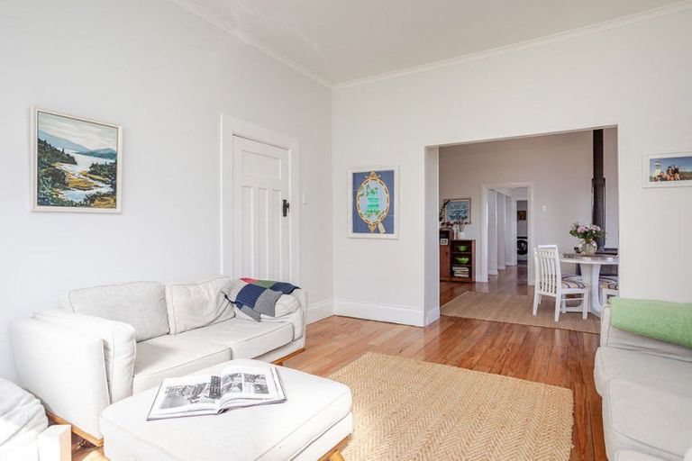 Photo of property in 114 Aerodrome Road, Dannevirke, 4972