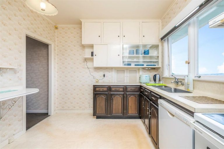 Photo of property in 39 Mellons Bay Road, Mellons Bay, Auckland, 2014