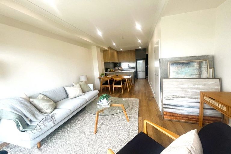 Photo of property in 64 Parkwood Avenue, Westgate, Auckland, 0614