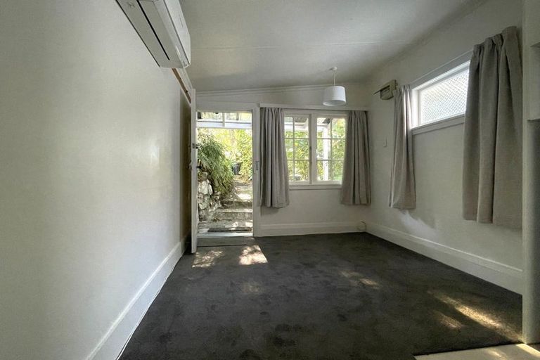 Photo of property in 31d Patanga Crescent, Thorndon, Wellington, 6011