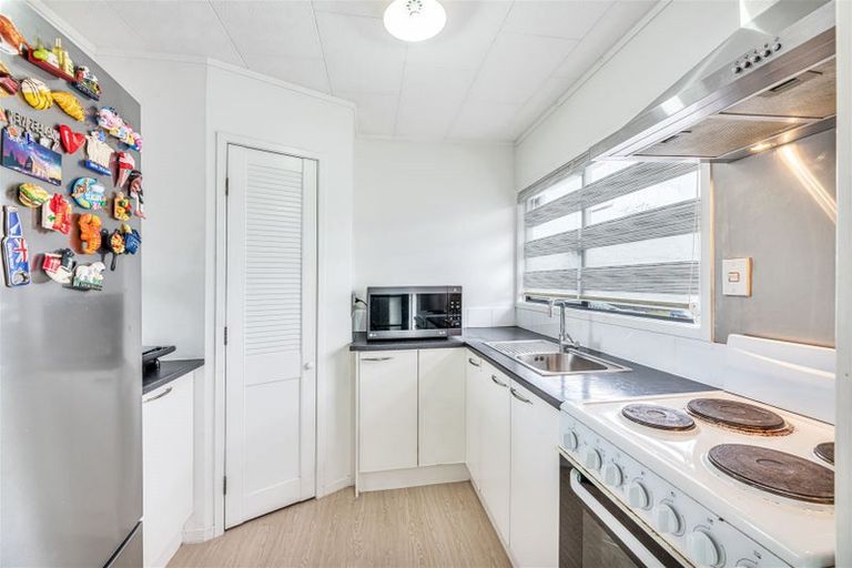 Photo of property in 213 Mahia Road, Wattle Downs, Auckland, 2103