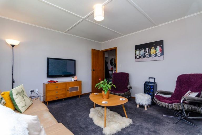 Photo of property in 81 Bannister Street, Masterton, 5810