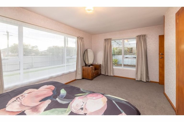 Photo of property in 18 Everest Street, Burnside, Christchurch, 8053