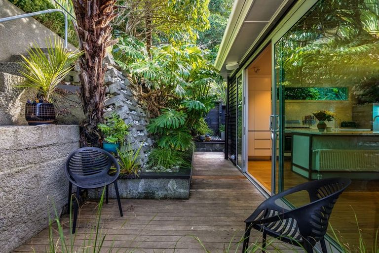 Photo of property in 114 Duncan Terrace, Kilbirnie, Wellington, 6022