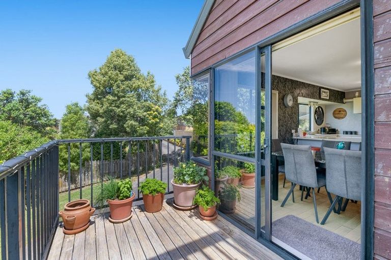 Photo of property in 12 Mariner Drive, Gulf Harbour, Whangaparaoa, 0930