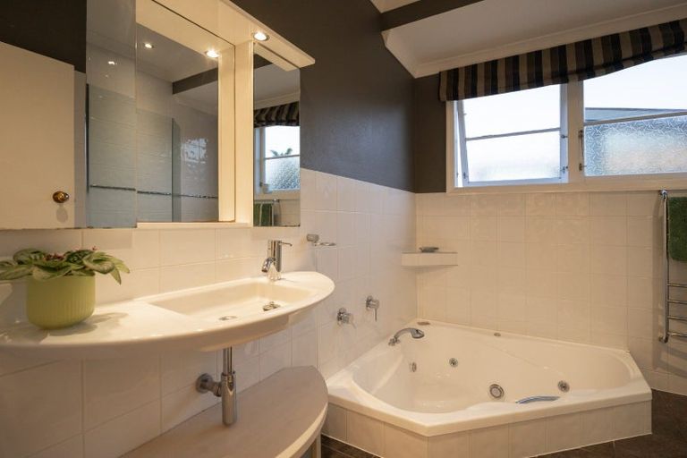 Photo of property in 59 Te Awe Awe Street, Hokowhitu, Palmerston North, 4410