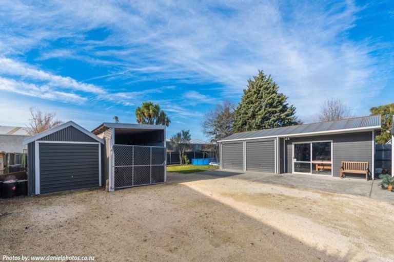 Photo of property in 12 Leeston Lake Road, Leeston, 7632