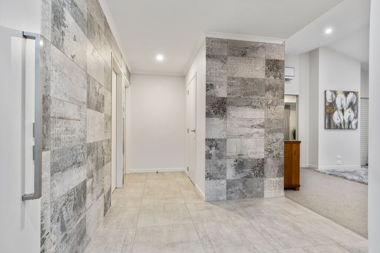 Photo of property in 278 Lakes Boulevard, Pyes Pa, Tauranga, 3112