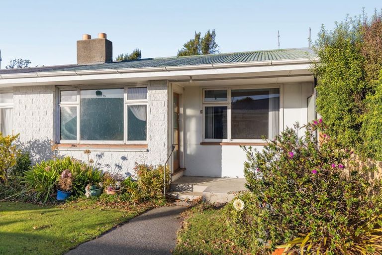 Photo of property in 2/66 Geraldine Street, Edgeware, Christchurch, 8013