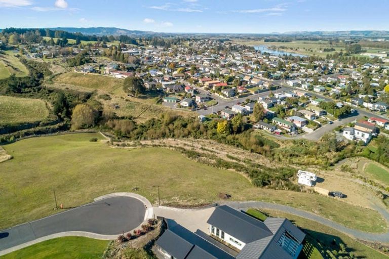 Photo of property in 24 Monterey Drive, Balclutha, 9230