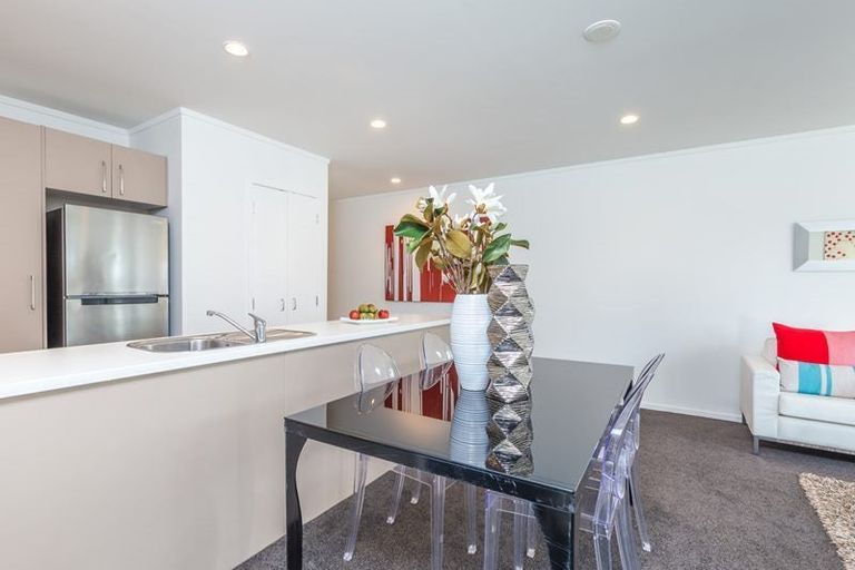Photo of property in 325/26 Morningside Drive, Morningside, Auckland, 1025