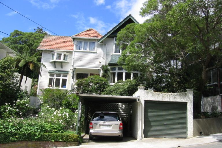 Photo of property in 31 Ngaio Road, Kelburn, Wellington, 6012