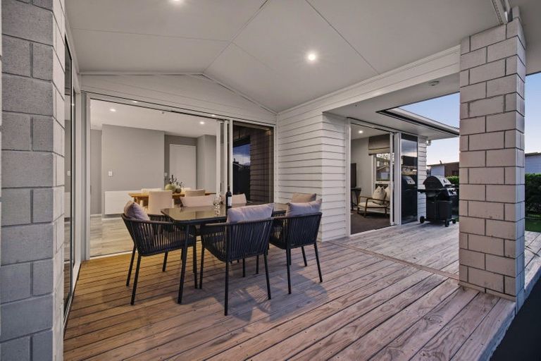 Photo of property in 46 Penetaka Heights, Pyes Pa, Tauranga, 3112