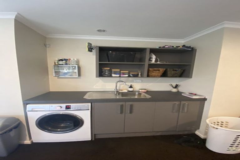 Photo of property in 96 Brougham Street, Westport, 7825