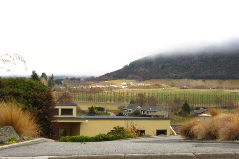 Photo of property in 1 Cotter Avenue, Arrowtown, 9302