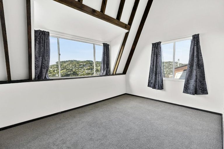 Photo of property in 9 Oldham Way, Crofton Downs, Wellington, 6035