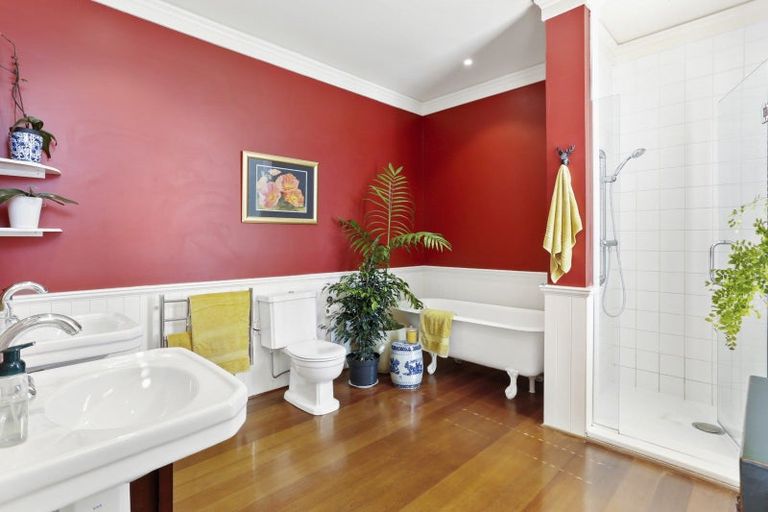 Photo of property in 75 Sutton Road, Brookby, Manurewa, 2576