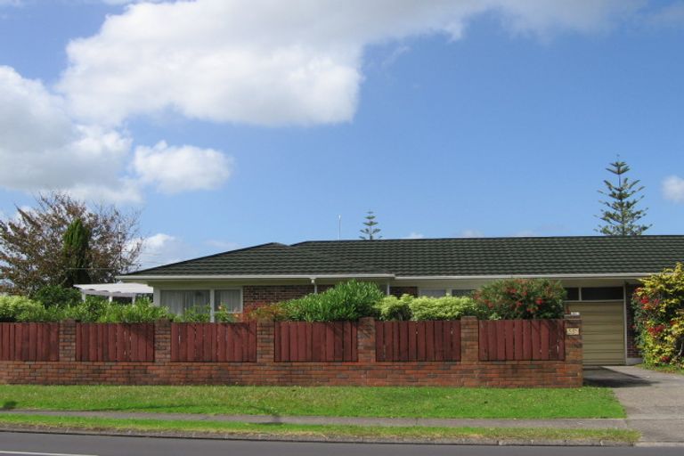 Photo of property in 2/53 Glenmore Road, Sunnyhills, Auckland, 2010