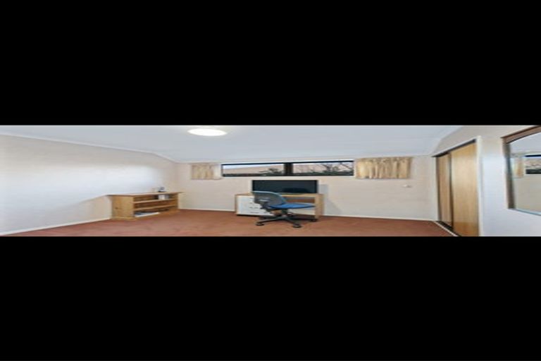 Photo of property in 1/423 Harewood Road, Harewood, Christchurch, 8051