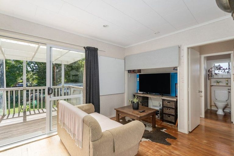 Photo of property in 3 Daphne Road, Tairua, 3508