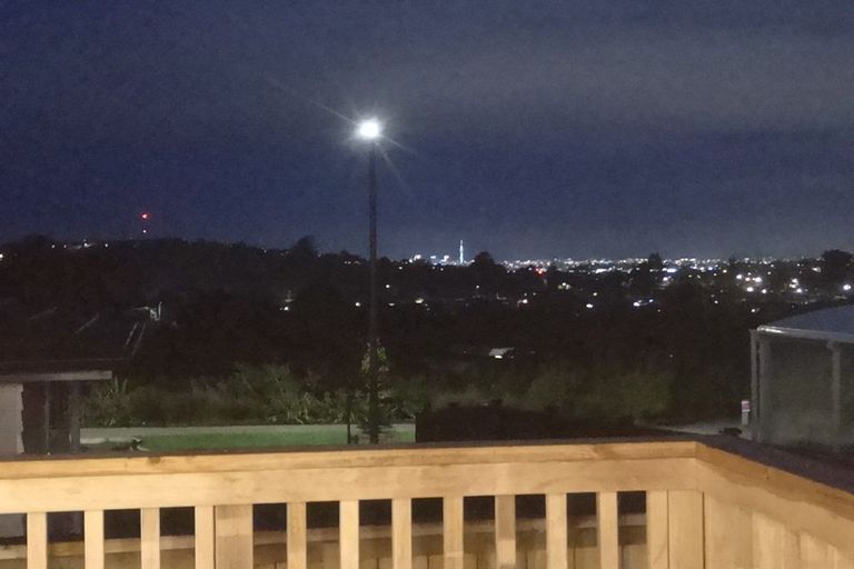 Photo of property in 4 Joseph Kokich Avenue, Swanson, Auckland, 0614