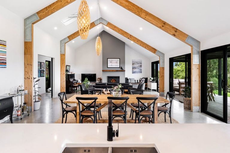 Photo of property in 7 Tamahunga Drive, Matakana, Warkworth, 0985