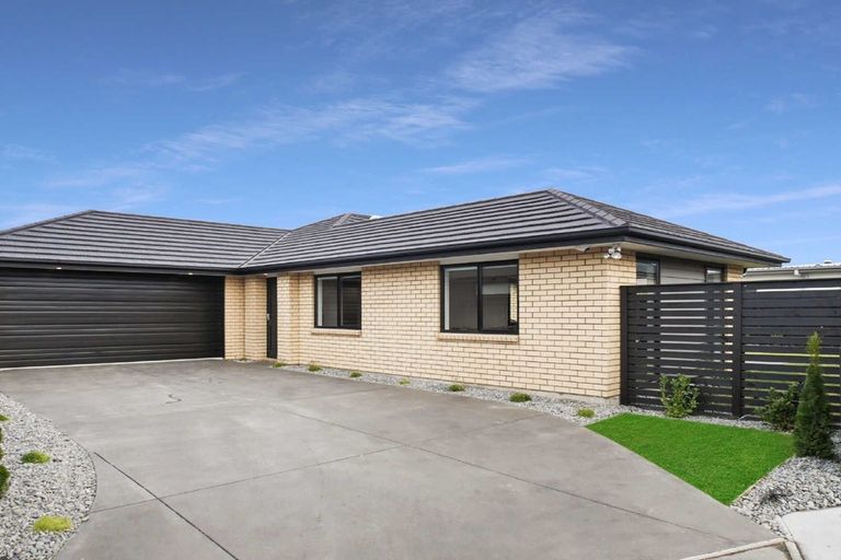 Photo of property in 32 Karere Avenue, Marshland, Christchurch, 8083