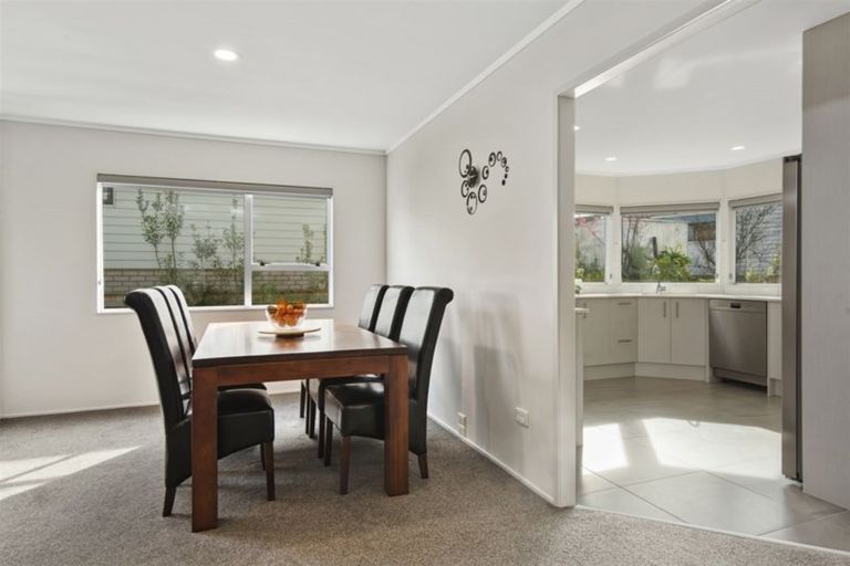 Photo of property in 7 Uruhau Close, Torbay, Auckland, 0630