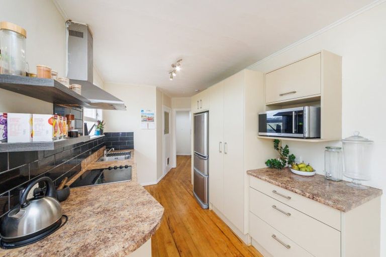 Photo of property in 66 Phillips Street, Sanson, 4817