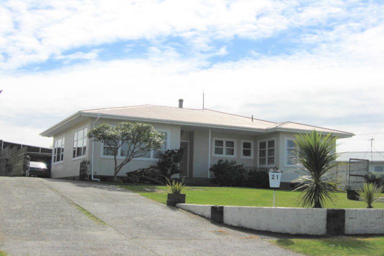 Photo of property in 21 Murch Place, Tawhero, Whanganui, 4500