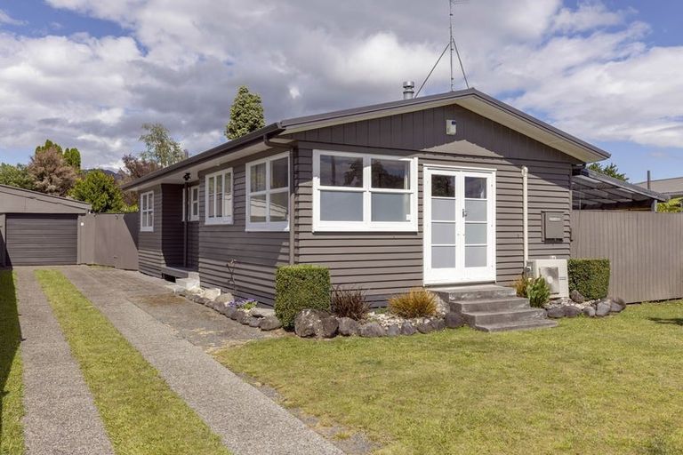 Photo of property in 35 Patikura Place, Turangi, 3334