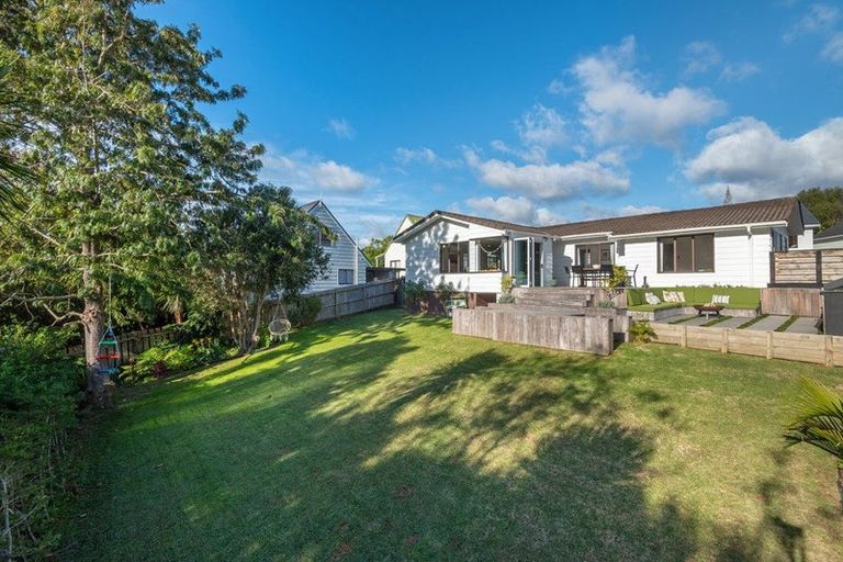 Photo of property in 9 Glendawn Place, Bayview, Auckland, 0629