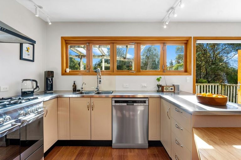 Photo of property in 14 Moore Street, Hillcrest, Auckland, 0627