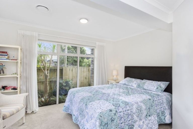 Photo of property in 33a Marine Parade, Mount Maunganui, 3116