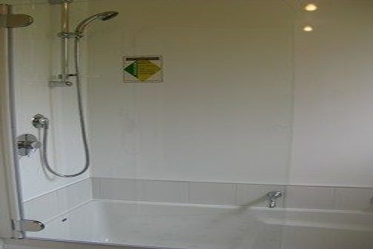 Photo of property in 34 Hereford Street, Cannons Creek, Porirua, 5024