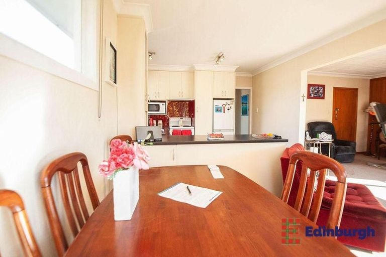 Photo of property in 11 Harrington Street, Lawrence, 9532