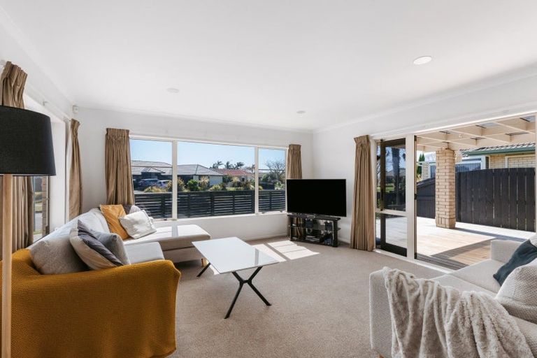 Photo of property in 27 Pacific Cove Drive, Papamoa Beach, Papamoa, 3118