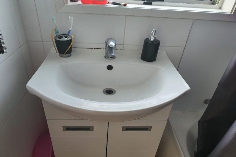 Photo of property in 2/43 Ferndown Avenue, Papatoetoe, Auckland, 2025