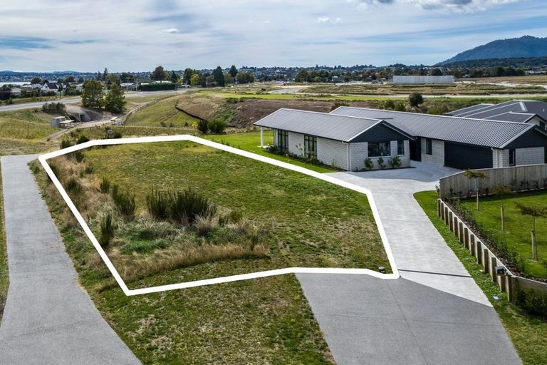 Photo of property in 18 Kara Place, Wharewaka, Taupo, 3330