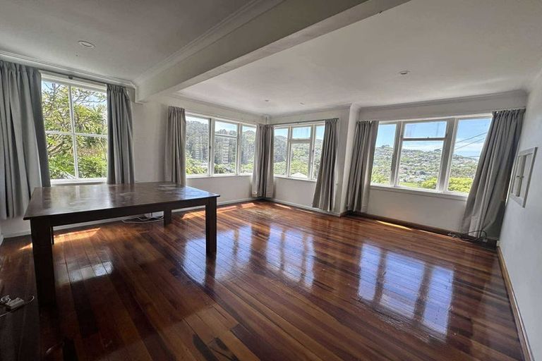Photo of property in 14 Terawhiti Terrace, Karori, Wellington, 6012