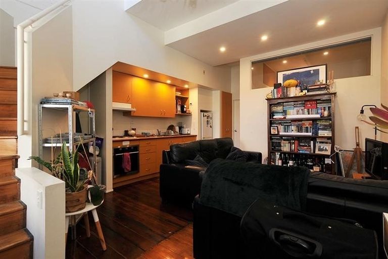 Photo of property in Hopper Street Apartments, 11/20 Hopper Street, Mount Cook, Wellington, 6011
