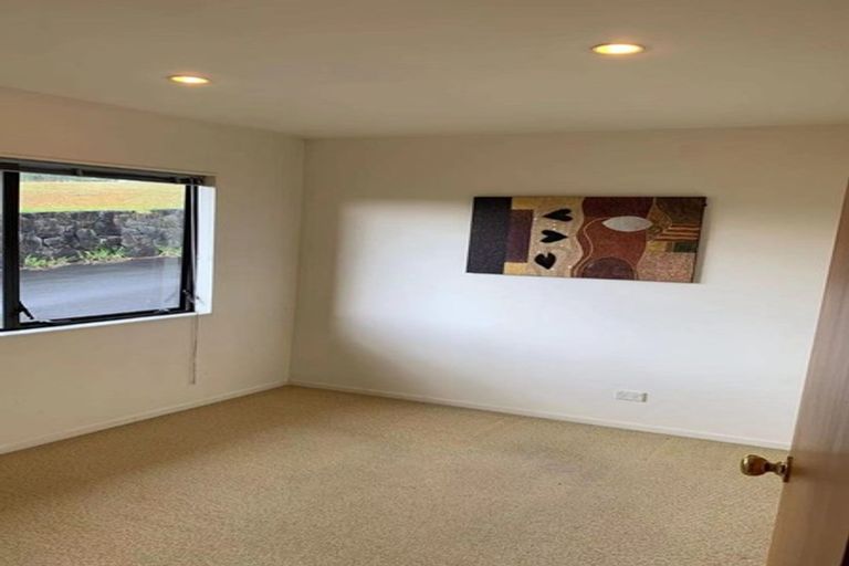 Photo of property in 6/76 Target Road, Totara Vale, Auckland, 0629
