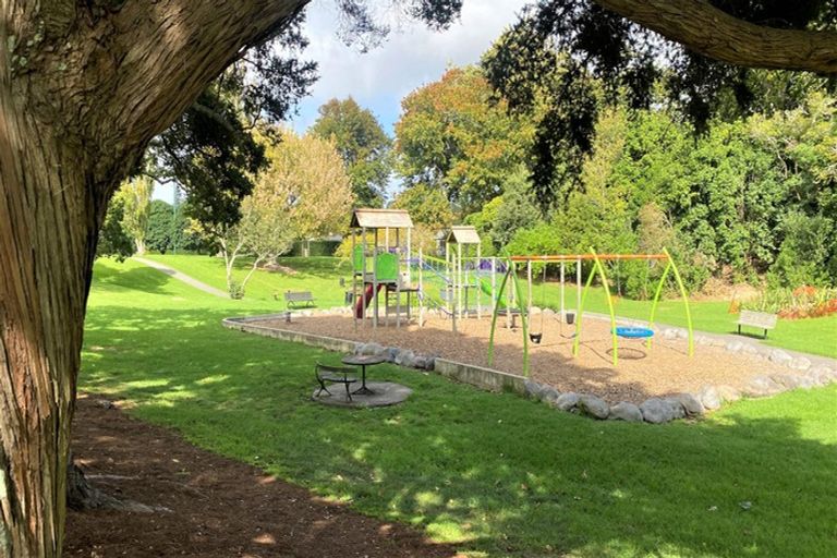 Photo of property in 10c Malvern Road, Morningside, Auckland, 1022