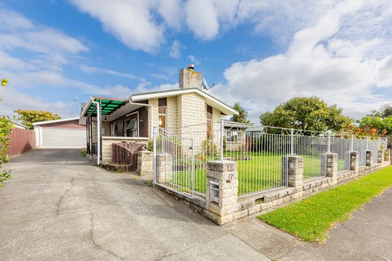 Photo of property in 37 Robinson Crescent, Tamatea, Napier, 4112