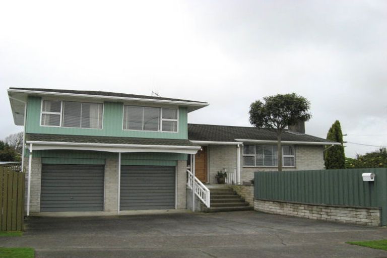 Photo of property in 635 Queen Street East, Levin, 5510
