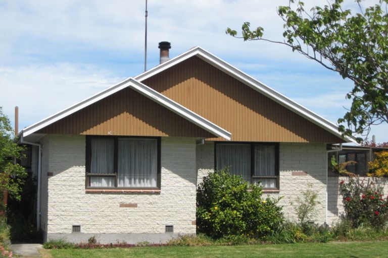 Photo of property in 92 Wingate Street, Redwood, Christchurch, 8051