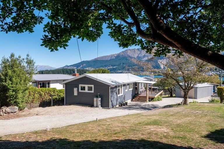 Photo of property in 493 Peninsula Road, Kelvin Heights, Queenstown, 9300