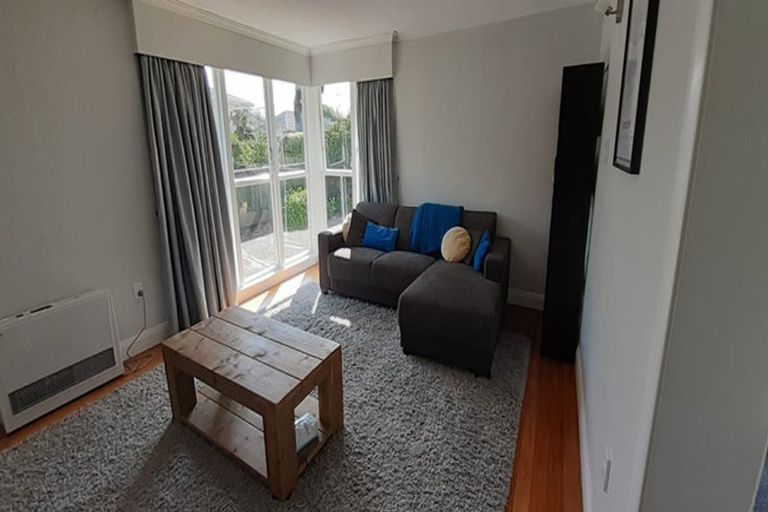 Photo of property in 3 Kashmir Avenue, Clouston Park, Upper Hutt, 5018