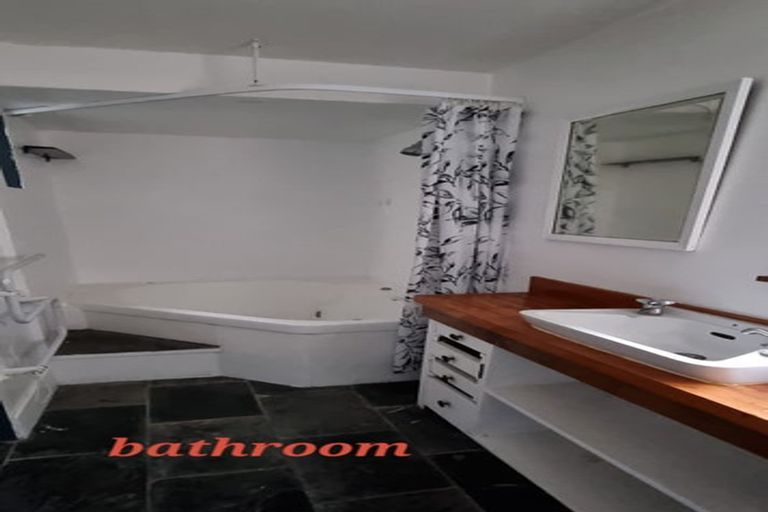 Photo of property in 112 Aro Street, Aro Valley, Wellington, 6021